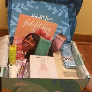 NEW SUMMER 2020 Fab Fit Fun Box